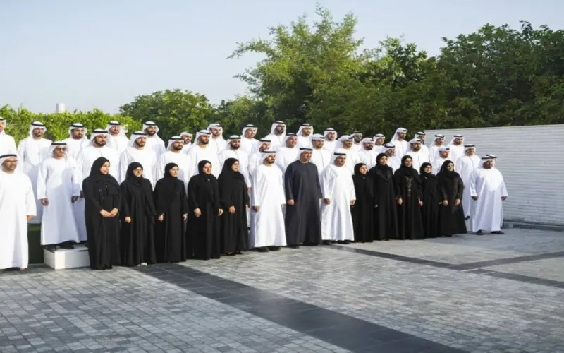 رئيس الدولة يستقبل وفد مكتب شؤون حجاج الإمارات